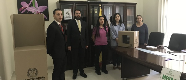 Inició la jornada electoral presidencial 2018 para la segunda vuelta en el Consulado de Colombia en Abu Dhabi